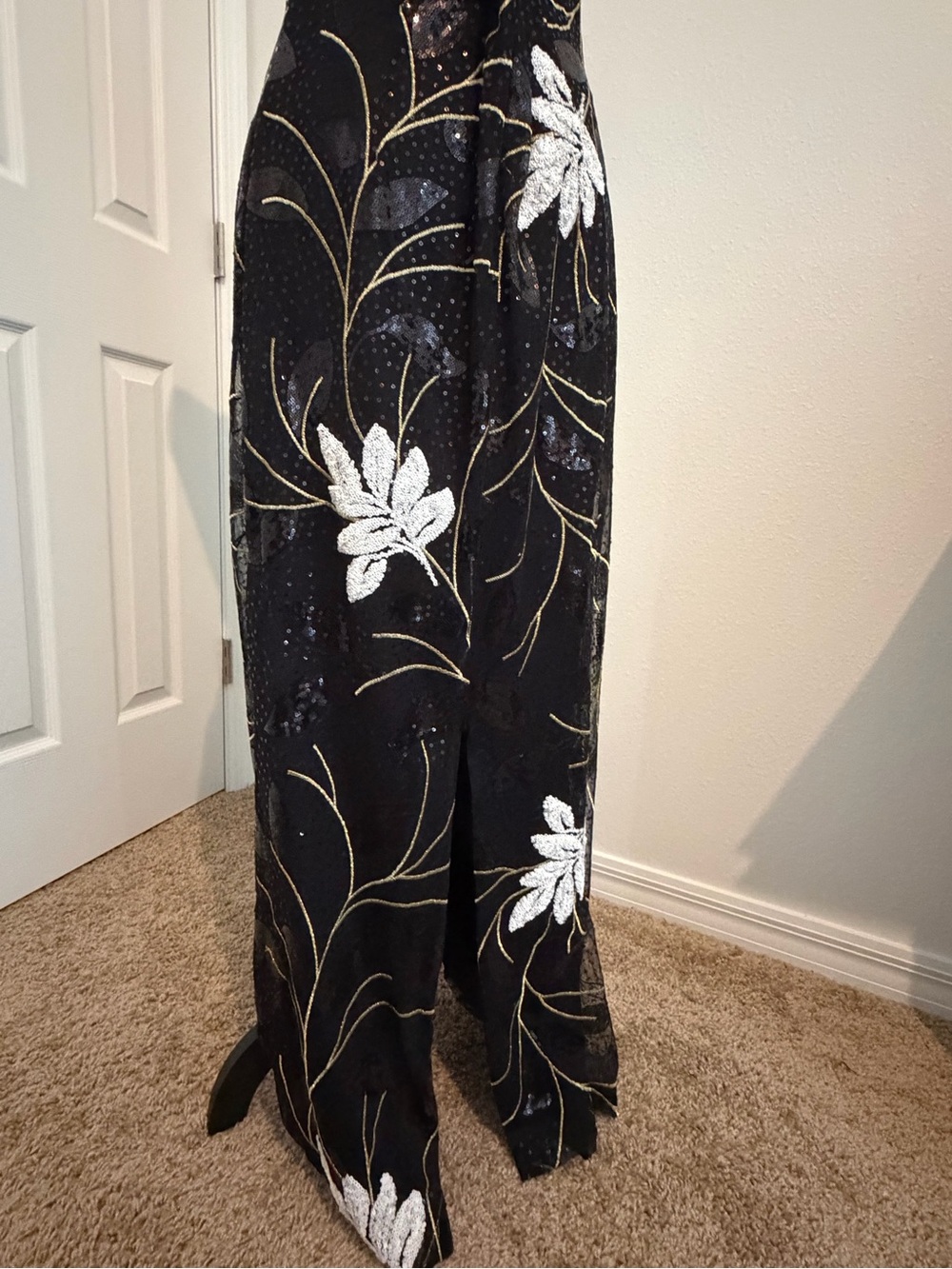 Badgley Mischka Black Evening Dress with Gold Accents - Picture 4 of 6